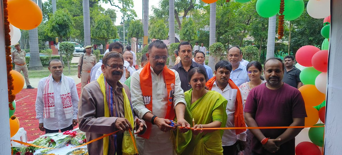 Varanasi News: आज भारत के लोकतांत्रिक इतिहास के सबसे काले अध्यायों में से एक, आपातकाल लागू होने के पचास साल पूरे हो गए
#VaranasiNews
-भारत के लोग इस दिन को संविधान हत्या दिवस के रूप में मनाते हैं, इस दिन, भारतीय संविधान में निहित मूल्यों को दरकिनार कर दिया गया”
-सरकार संविधान के