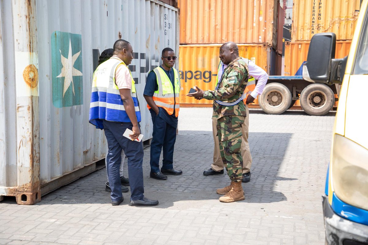 MaritimeGhana's tweet image. 2. The inspection reviewed access control, surveillance, fencing, and security signage—ensuring Tema Port remains a secure hub for global trade.
#MaritimeSecurity #ISPSCode #GhanaMaritime #PortSafety #TemaPort #SecureWaters #TradeSafety