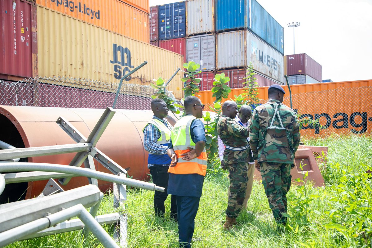 MaritimeGhana's tweet image. 2. The inspection reviewed access control, surveillance, fencing, and security signage—ensuring Tema Port remains a secure hub for global trade.
#MaritimeSecurity #ISPSCode #GhanaMaritime #PortSafety #TemaPort #SecureWaters #TradeSafety