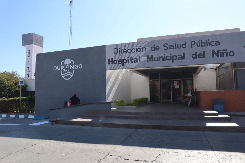 Víctor Montenegro 𝕏 (@vic_montenegro) on Twitter photo 🏥 #Durango: cuando la salud pública mata
La muerte de un menor por omisiones en ISSSTE y Hospital Municipal del Niño. Negligencia institucional e incapacidad para garantizar el derecho a la salud y la vida.
Mi columna #Contrapesos en <a href="/SigloDurango/">El Siglo de Durango</a>
🔗 elsiglodedurango.com.mx/noticia/2025/d… 🏥 #Durango: cuando la salud pública mata
La muerte de un menor por omisiones en ISSSTE y Hospital Municipal del Niño. Negligencia institucional e incapacidad para garantizar el derecho a la salud y la vida.
Mi columna #Contrapesos en <a href="/SigloDurango/">El Siglo de Durango</a>
🔗 elsiglodedurango.com.mx/noticia/2025/d…