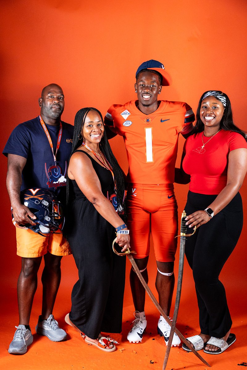 <a href="/CopeDemonz/">Demonz Cope</a> FAMILY OVER EVERYTHING!!!!
#GOHOOS
