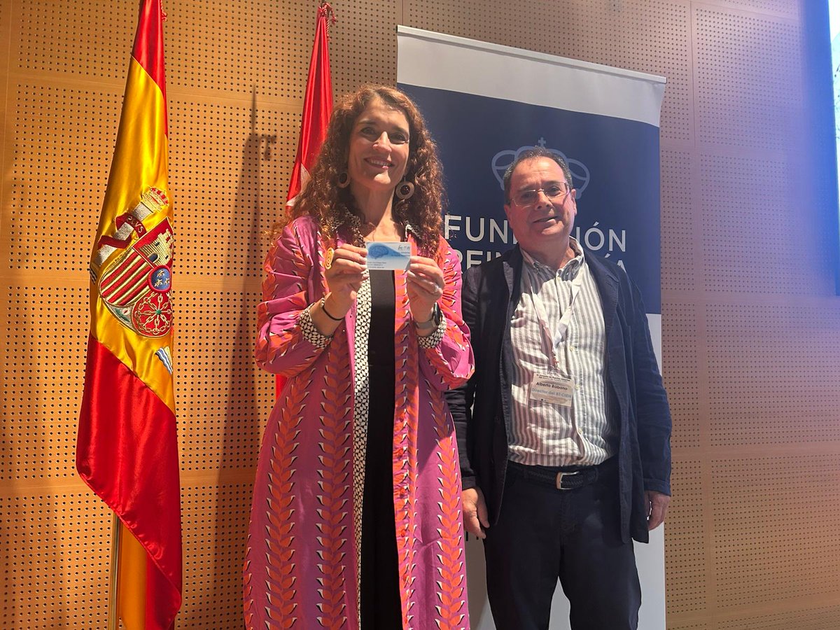 Fund_CIEN's tweet image. Celebramos la III Jornada de Puertas Abiertas del @banco_tx_CIEN
¡Gracias a todas las personas que nos acompañaron!
Durante la visita pudieron conocer nuestro centro y la importancia de la donación de tejido cerebral en el estudio de enfermedades neurodegenerativas.
#CIENcia