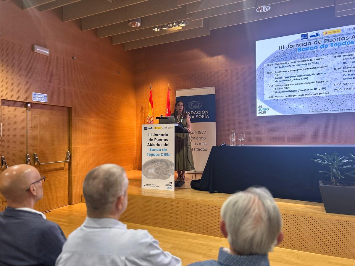 Fund_CIEN's tweet image. Celebramos la III Jornada de Puertas Abiertas del @banco_tx_CIEN
¡Gracias a todas las personas que nos acompañaron!
Durante la visita pudieron conocer nuestro centro y la importancia de la donación de tejido cerebral en el estudio de enfermedades neurodegenerativas.
#CIENcia