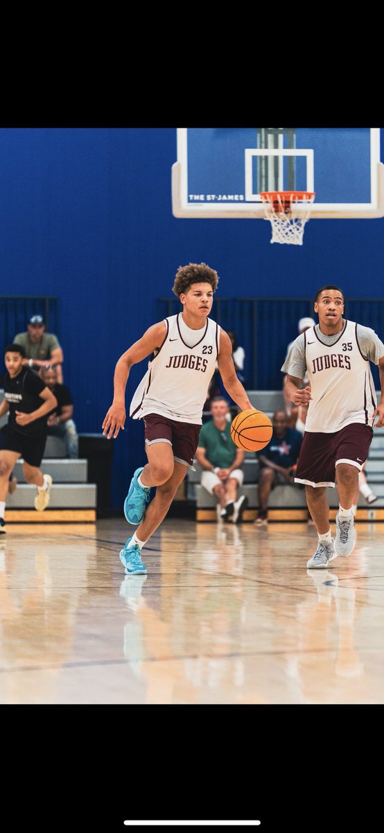2026 6’6 Wing Christian Dinges will be at East Coast Live this weekend. A highly touted Division 1 Prospect blowing up by the day. Only 16 with a long list of bodies at the rim. Dinges holds a Division 1 Offer from UPENN- very intriguing 2026 prospect - high ceiling
