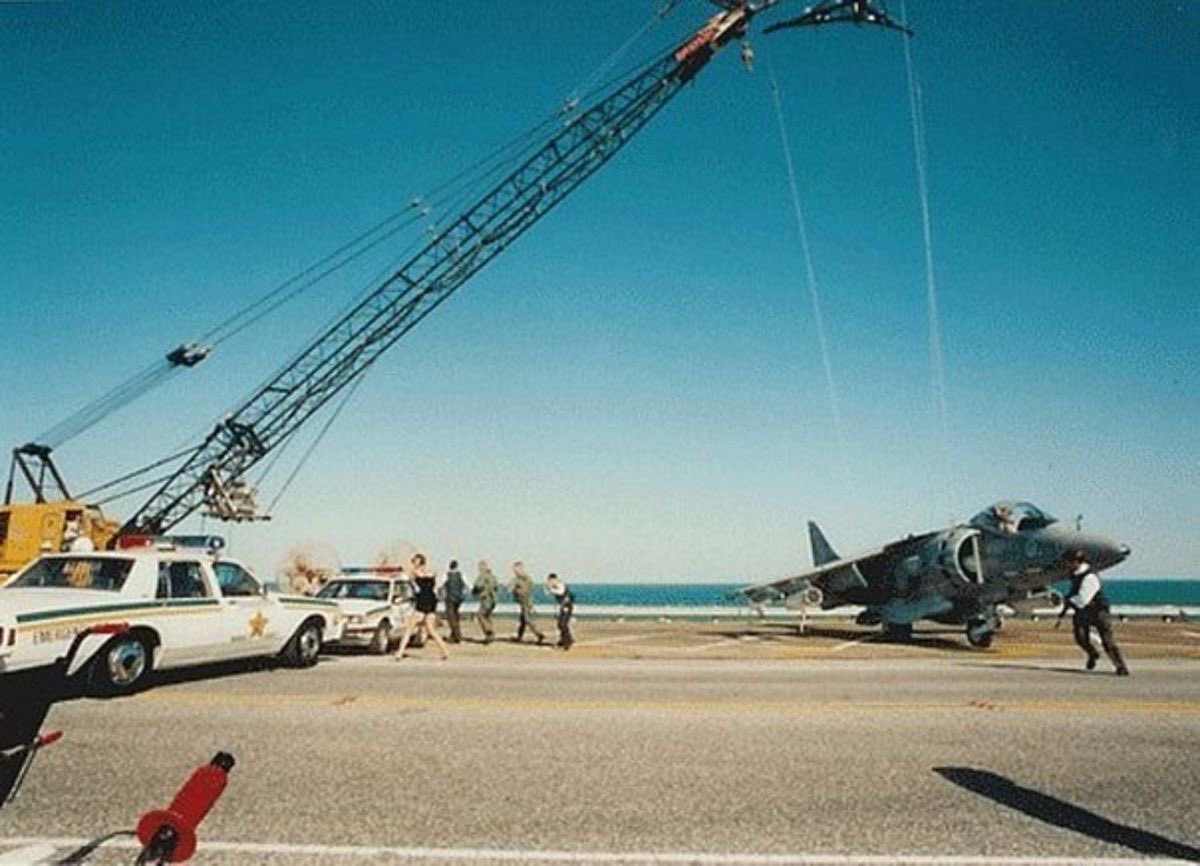 BobaFettANHSE's tweet image. I am gonna guess that this a #behindthescenes🎬 pic from the making of #truelies but don’t quote me on that. 😂