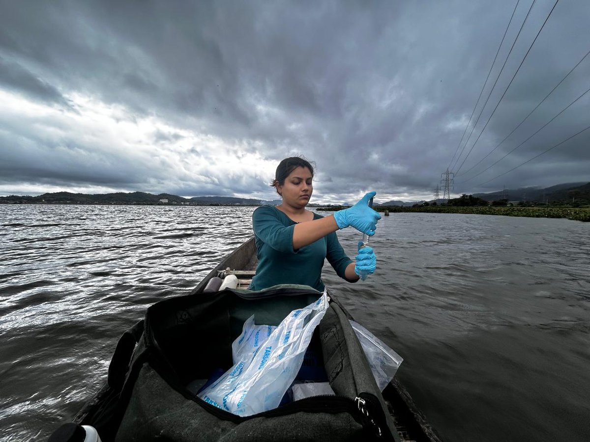 BhadPunyasloke's tweet photo. With the onset of monsoon Deepor Beel becomes majestic; @nikita_RK21 &amp; @BhatPoulami are doing the monthly monitoring of @DBTimeSeries stations @ITMERG1 @RamsarConv @assamforest https://t.co/f6XiQJr0WT