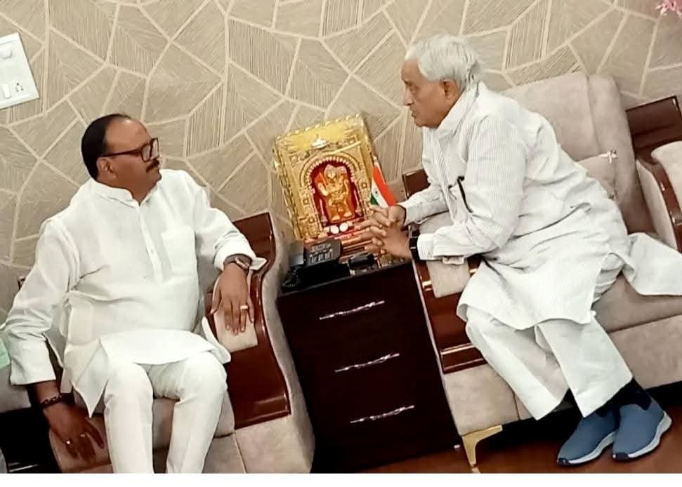 jp4bjp's tweet photo. उत्तर प्रदेश के यशस्वी उप मुख्यमंत्री, जनप्रिय नेता आदरणीय श्री ब्रजेश पाठक जी को जन्मदिन की हार्दिक शुभकामनाएं।
ईश्वर आपको उत्तम स्वास्थ्य, दीर्घायु एवं जनसेवा की ऊर्जा प्रदान करें।
आपका नेतृत्व प्रदेश के विकास को नई ऊंचाइयों तक ले जाए।
#BrajeshPathak #UPGovt @brajeshpathakup https://t.co/z6ZePam2lQ