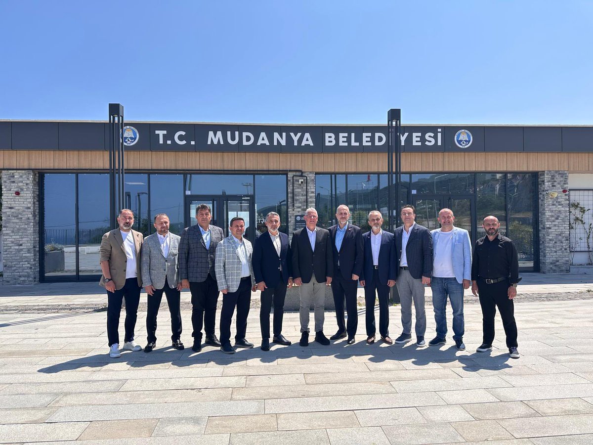 BTSO (@bursatso) on Twitter photo 📌 Yönetim Kurulu Üyemiz Alparslan Şenocak, inşaat sektörümüzün meclis ve komite üyeleri Mudanya Belediye Başkanı Deniz Dalgıç’ı ziyaret etti. Ziyarette sektörde yaşanan gelişmeler görüşüldü.
<a href="/MudanyaBel/">Mudanya Belediyesi</a> 📌 Yönetim Kurulu Üyemiz Alparslan Şenocak, inşaat sektörümüzün meclis ve komite üyeleri Mudanya Belediye Başkanı Deniz Dalgıç’ı ziyaret etti. Ziyarette sektörde yaşanan gelişmeler görüşüldü.
<a href="/MudanyaBel/">Mudanya Belediyesi</a>