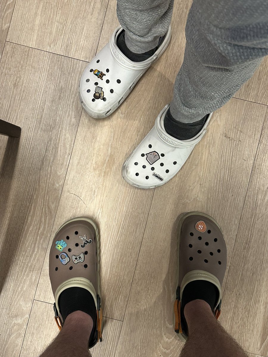 While in Austin I had the pleasure of meeting my croc brother <a href="/fl0mtv/">fl0m</a>. It was fun chatting about Mythic league, NA CS, and esports as a whole. He also invited me to stay in his suite while I was there and watch the games while he costreamed the playoffs. Absolute angel of a