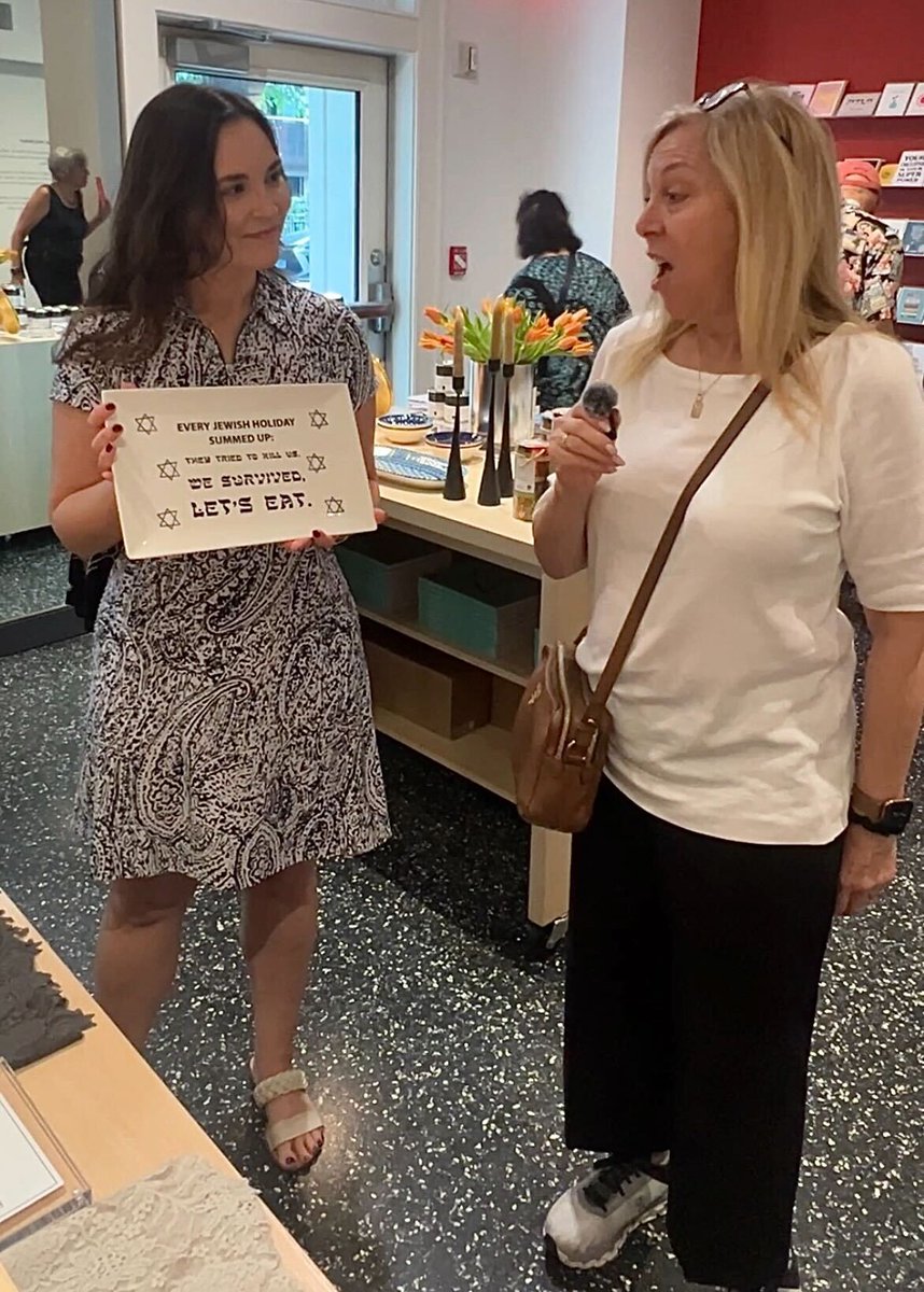 StoryraiseTech's tweet image. Jewish history is alive in New York City! ✡️

Our creative services team had a wonderful time visiting Center for Jewish History this week, exploring their extensive exhibits and collecting content to demonstrate their incredible impact.

#creativeservices #impact #storytelling