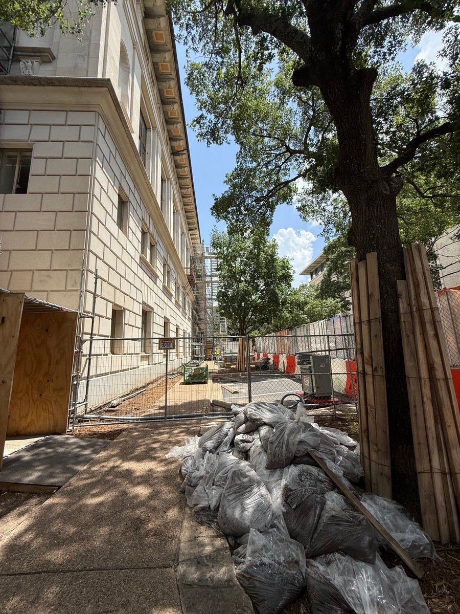 SpawGlass (@spawglass1953) on Twitter photo SpawGlass board members got an inside look of the UT Tower as our #SGAustin team continues restoration work on this iconic structure at <a href="/UT_Austin/">Mohammed Alhussain</a>! #StayTuned and follow along for more updates as we preserve and restore this campus landmark!
#SGBuildsHigherEducation SpawGlass board members got an inside look of the UT Tower as our #SGAustin team continues restoration work on this iconic structure at <a href="/UT_Austin/">Mohammed Alhussain</a>! #StayTuned and follow along for more updates as we preserve and restore this campus landmark!
#SGBuildsHigherEducation