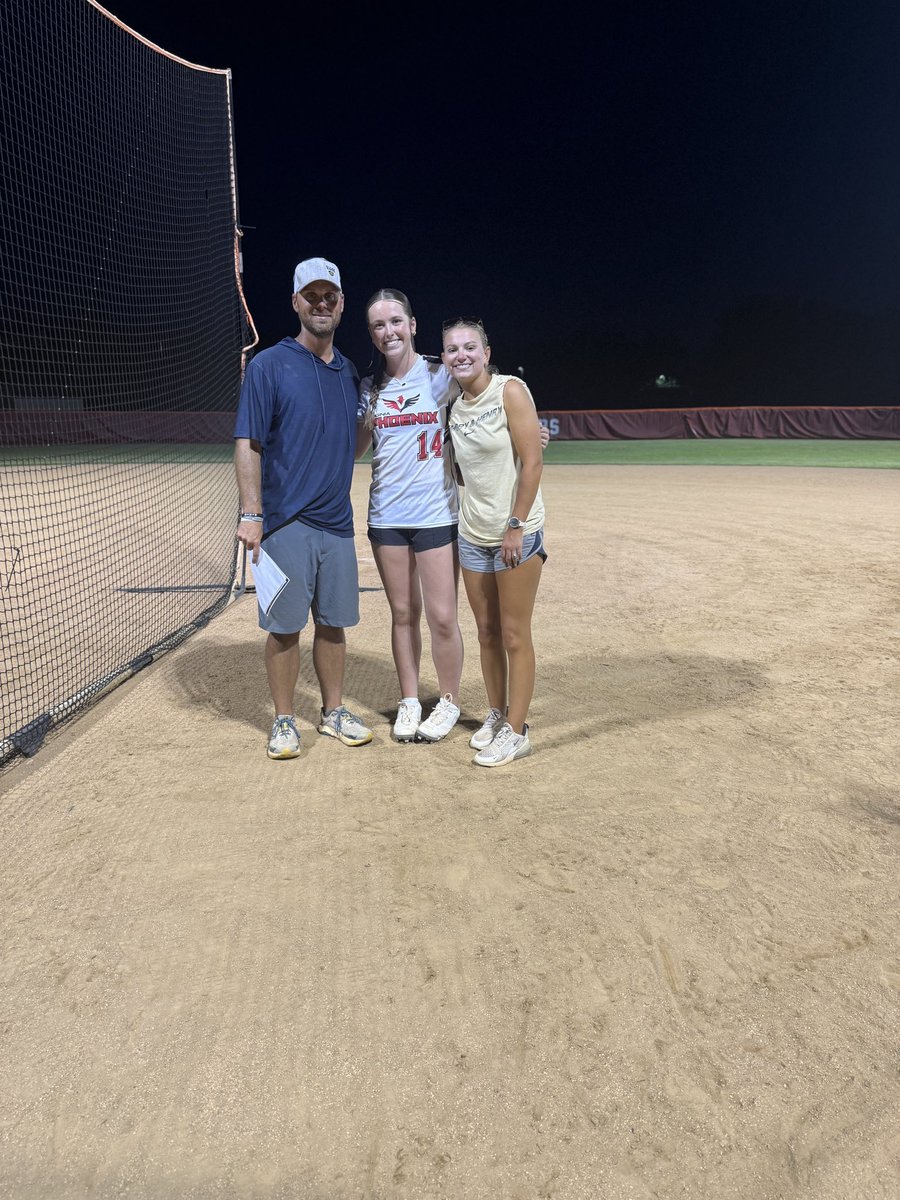Olivia Pierce (@olivia_pierce_) on Twitter photo Thank you so much <a href="/EHC_SB/">E&H Softball</a> for a great practice tonight! <a href="/VA_Phoenix_Wood/">VA Phoenix Wood</a> <a href="/AllenWoodTow/">Allen Wood</a> Thank you so much <a href="/EHC_SB/">E&H Softball</a> for a great practice tonight! <a href="/VA_Phoenix_Wood/">VA Phoenix Wood</a> <a href="/AllenWoodTow/">Allen Wood</a>