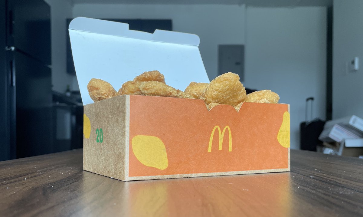 sean_facey's tweet image. Another friendly reminder that you don’t need AI to make fun graphics :) 🎨