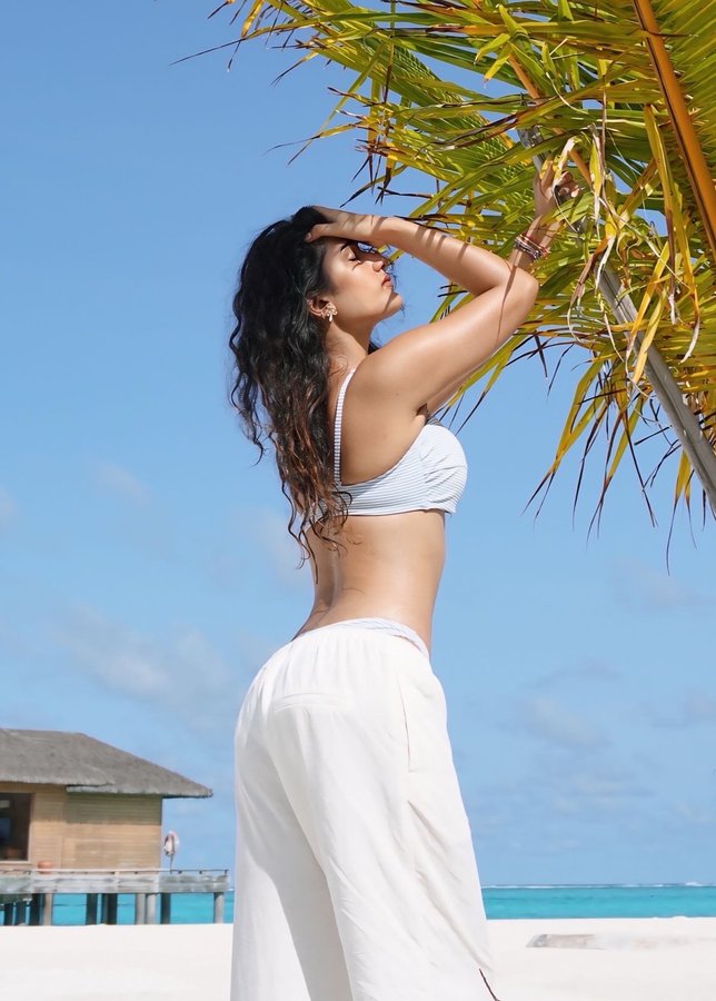 GuS54D8bIAA4hZx?format=jpg&name=900x900