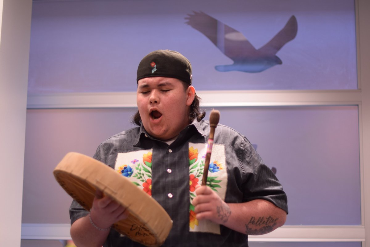 Ontario Hospital Association (@onthospitalassn) on Twitter photo A first-of-its kind Indigenous Wellness Centre is open at <a href="/UHN/">University Health Network</a>'s Toronto Western Hospital, offering a welcoming space for Indigenous ceremony and traditional medicines, and a place for community learning about Indigenous health and wellness: oha.com/news/indigenou… A first-of-its kind Indigenous Wellness Centre is open at <a href="/UHN/">University Health Network</a>'s Toronto Western Hospital, offering a welcoming space for Indigenous ceremony and traditional medicines, and a place for community learning about Indigenous health and wellness: oha.com/news/indigenou…