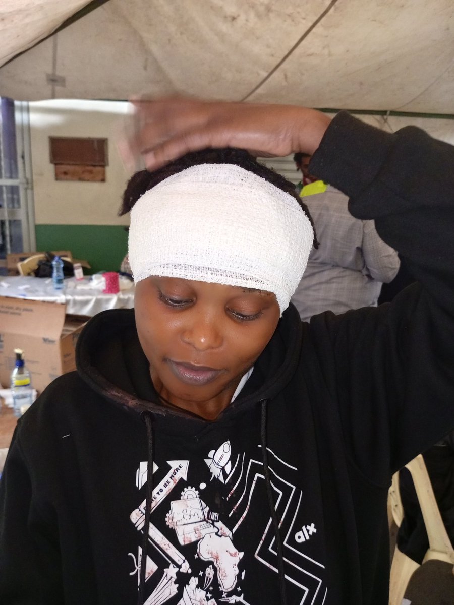 vilita_lucy's tweet image. She's hurt, but I'm with her✊🏾❤️