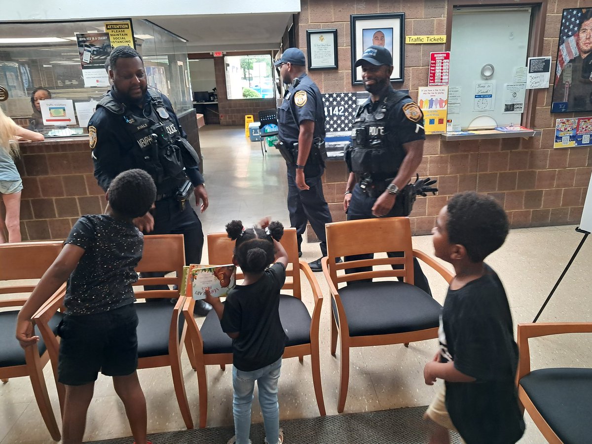 MEM_PoliceDept's tweet photo. With summer break in full swing, some bright young visitors stopped by Raines Station!
They came full of questions, energy, and big dreams - some even hoping to wear the badge one day. Connecting with kids like this is how we help build a stronger, safer Memphis! 

#MPDCommunity #CommunityPolicing
#BuildingBridges #StrongerTogether #FutureOfficers #PositiveConnections