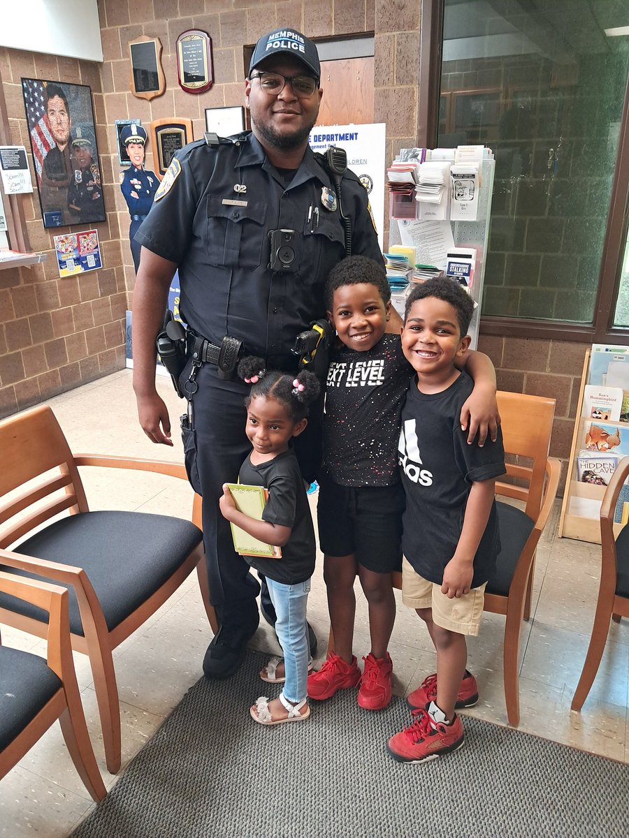MEM_PoliceDept's tweet photo. With summer break in full swing, some bright young visitors stopped by Raines Station!
They came full of questions, energy, and big dreams - some even hoping to wear the badge one day. Connecting with kids like this is how we help build a stronger, safer Memphis! 

#MPDCommunity #CommunityPolicing
#BuildingBridges #StrongerTogether #FutureOfficers #PositiveConnections