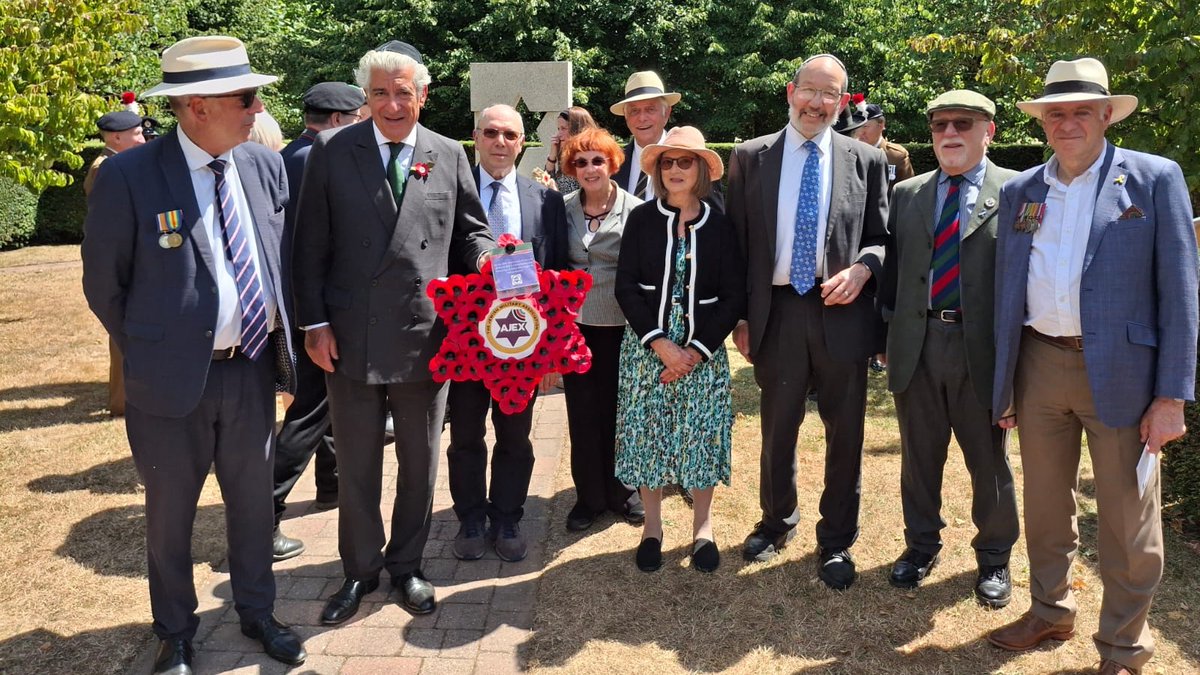 Board of Deputies Vice President Jeremy Michelson <a href="/JeremyMichBoD/">Jeremy Michelson</a> was honoured to lead a delegation of Deputies at a moving ceremony at the <a href="/Nat_Mem_Arb/">National Memorial Arboretum</a> today to commemorate and honour the contributions of Jewish personnel in our armed forces. Thank you to <a href="/AJEX_UK/">AJEX</a> for organising.