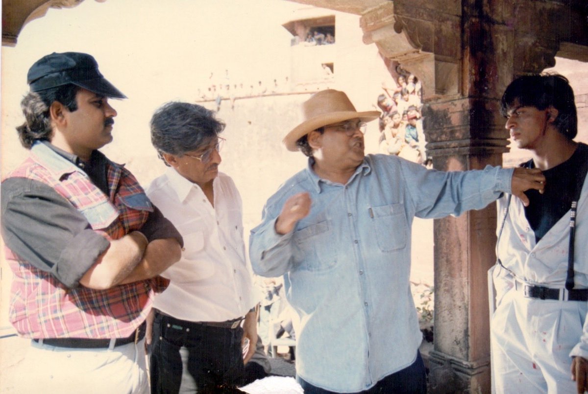 A memorable film like PARDES  can be made only when writers director n actors work together passionately in building up every moment🎥

exactly when my co writer Neeraj Pathak n Javed Siddiqui n super actor Shahrukh khan put their full energy in creating n performing a scene🤗