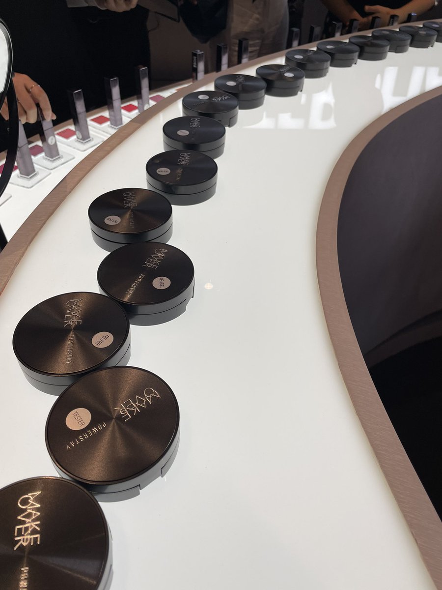 Bayangin, masuk ke event makeup yang bikin aku speechless—shade ketemu yang pas, alis diajarin bener, sampe dimakeover MUA top! Event Make Over Mastershade XR. 

Pengen tahu gimana serunya? 👇🏻✨ #MakeOverMastershade