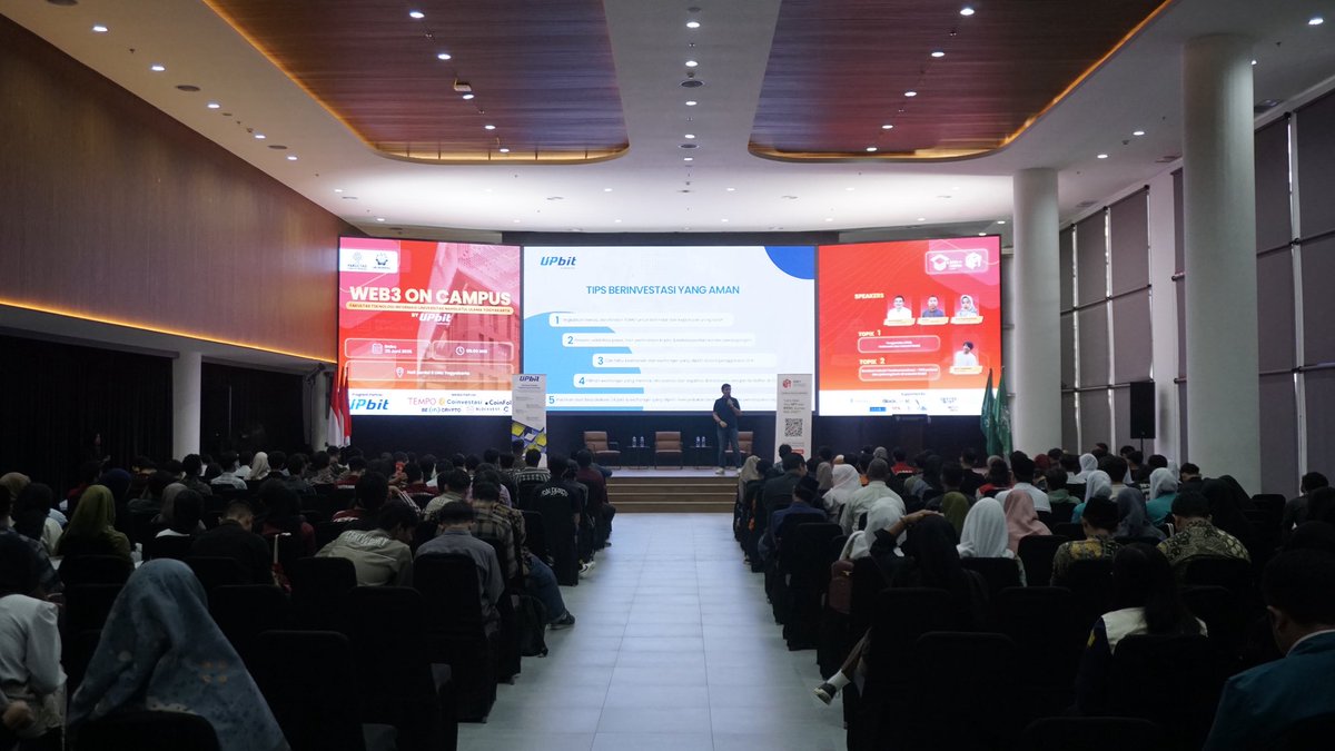 0xSantosa's tweet image. Never stop bringing people onchain today edition at the 30th “Web3 On Campus“ University Roadshow at UNU University by @idnft_
With @UpbitID @yanzero_ @fiogunawi