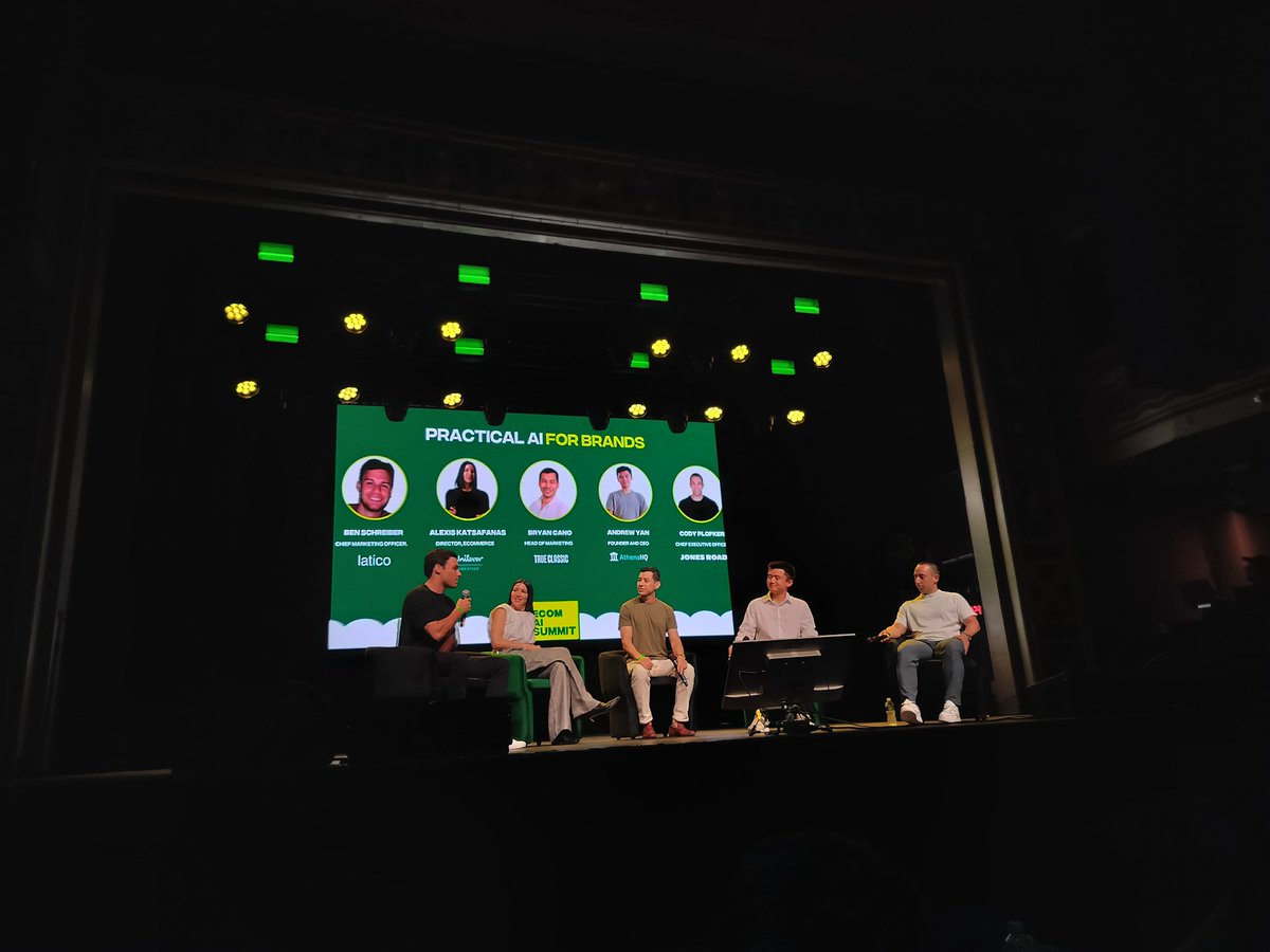 This panel on Practical AI for brands is stacked 🔥 

#ECOMAISUMMIT