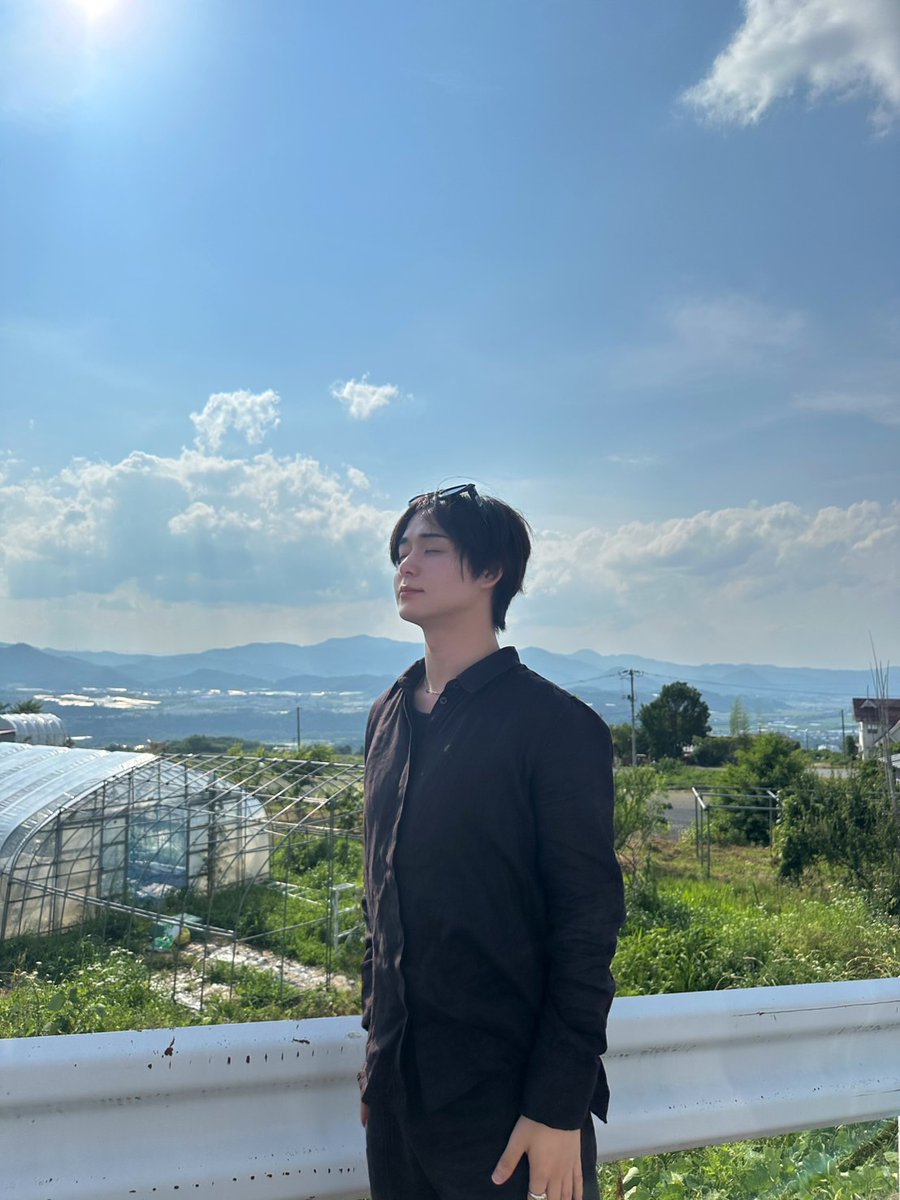 OCTPATHofficial's tweet photo. [#SHUNSEI]

皆さんこんばんは！
太田駿静です！

山形県に行って来ました！
2人と👦深い思い出が出来ました。

光合成中。

明日大阪よろしくお願いします🙇

#OCTPATH  #太田駿静 https://t.co/2QHGIRYwGs