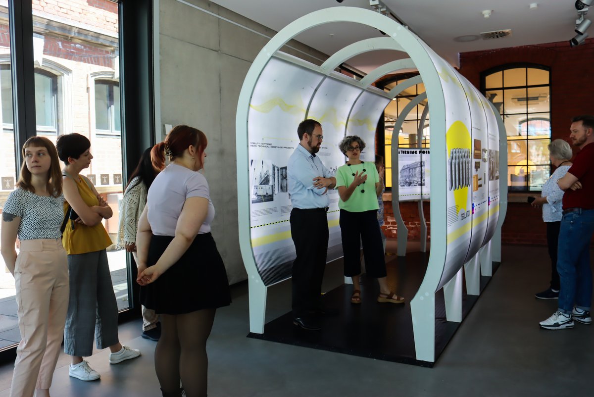 mrentetz's tweet image. I would like to thank Erlangen's Mayor @FlorianJanik for honoring the @STGS_FAU and @UniFAU with his visit to the #LivingwithRadiation exhibition at the @SiemensHealth MedMuseum. Great discussions and a lot of laughs! Thanks to my @STGS_FAU group
@ERC_Research