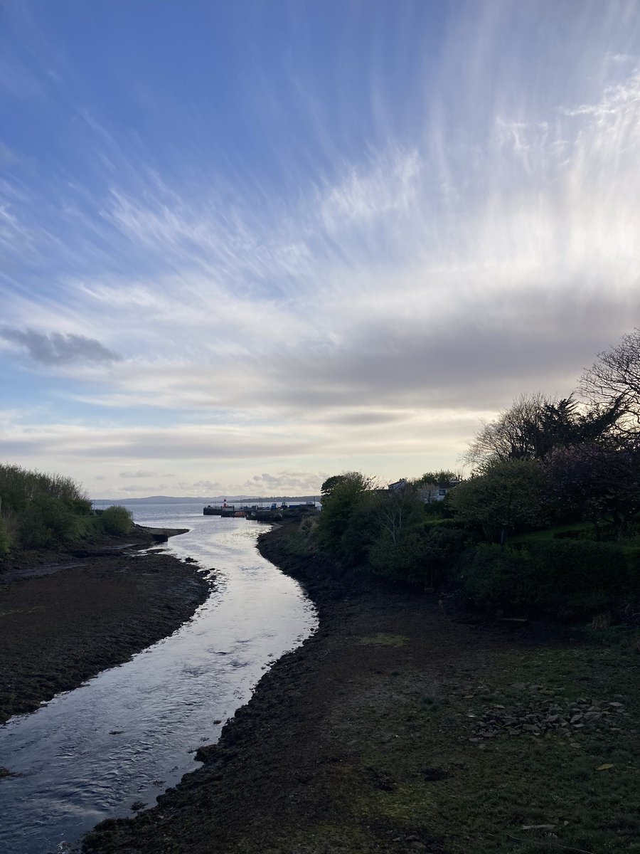 There’s brand new music from Buncranna artist Liam Rodden on Caravan Radio tonight at 10pm, plus tracks from Mary Margaret O’Hara, Tindersticks, The Rolling Stones and a surprise phone-in guest. 10pm RTE Radio 1. <a href="/RTERadio1/">RTÉ Radio 1</a> 

rte.ie/radio/radio1/c…