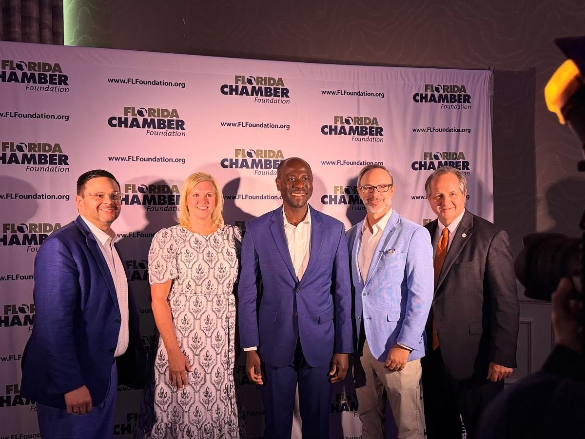 _EricCarr's tweet image. Honored to join the @FLChamberFDN Learners To Earners Workforce Solution Summit and moderate a powerful panel on βPolicy Priorities to Improve Floridaβs Talent Pipelineβ with π Reps. @DanaTrabulsy & @BernyJacques! Floridaβs #workforce future starts now β from cradle to career.