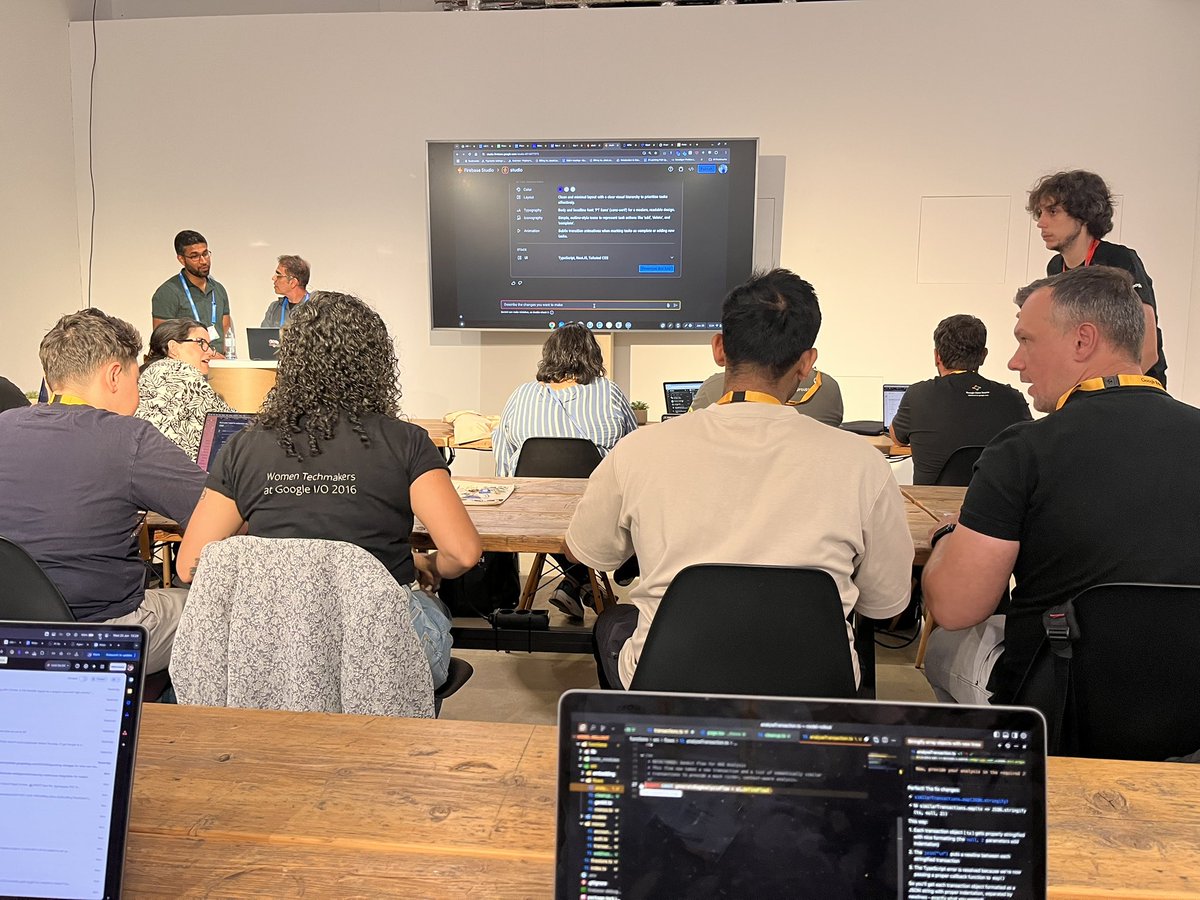 yushawrites's tweet image. Vibe coding, live demos, sunshine, and a real inspiring chat from the product folk at @Firebase 🔥
Building on firebase is for everyone and getting better and better!
#BuildWithGemini #GoogleIOConnect