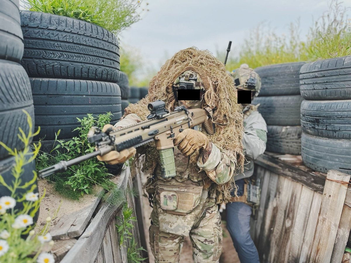 OP48OR's tweet photo. Learn, train, pass off the knowledge 

#usa #army #ukraine #uaf #training https://t.co/3BsCgZmh0f