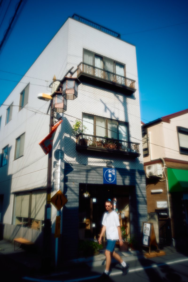 KannistoJuha's tweet photo. Last Sunday I enjoyed a long walk at Yanaka area (near Nippori station) with my Sony #A7CII & the brand new #Kistar 28/3.2 M. The lens is very dreamy wide open but can also produce very sharp results stopped down, I'm really happy with it. More: https://t.co/ICYLEuNBSk https://t.co/oHptbc3MBj