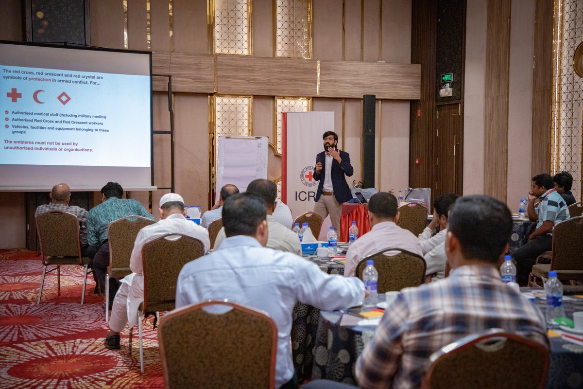 ICRC_bd's tweet photo. The #ICRC recently undertook an #IHL dissemination session in Cox’s Bazar with 25 government officials from the Office of the RRRC.
 
We thank the RRRC Office — under the MoDMR — for their continued commitment to humanitarian principles and their support for communities in need. https://t.co/EpuJasDcRC