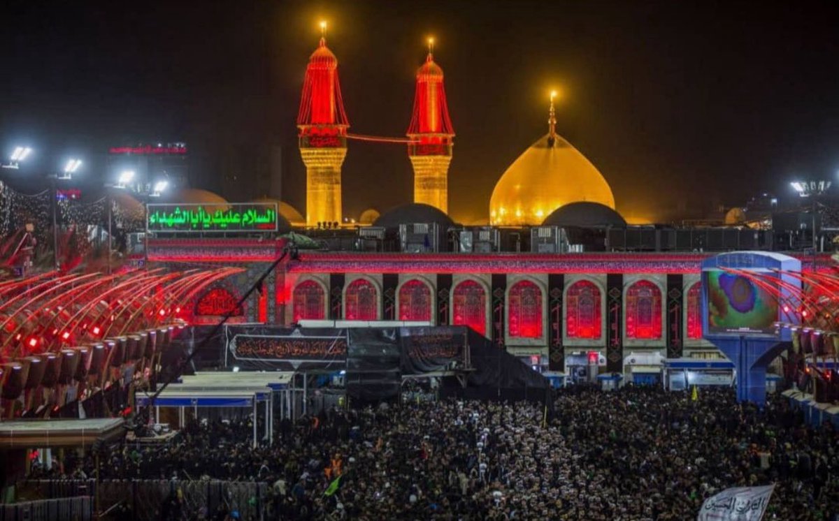 محرم آرہا ہے اور میری تمام پاکستانیوں سے دو گزارشات ہیں۔ 

۱۔ مجالس کے دوران اگر کوئ خطیب اشتعال انگیز مجلس پڑھتا ہے تو اس کا بائیکاٹ کریں۔ اُسے مِنبر سے اتاریں اور گھر بھیجیں کیونکہ مجلس اشتعال انگریزی اور فرقہ واریت کا نام نہیں۔ مجلس نواسہِ رسول ﷺ کی اسلام کے لئیے قُربانی کا