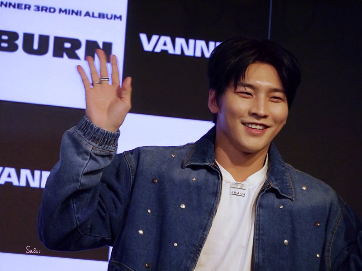 2025.01.11
@도쿄(KISS Entertainment Inc.3F )
VANNER 3RD MINI ALBUM [BURN]
Promotion Event Part2

#VANNER #배너
#곤 #GON