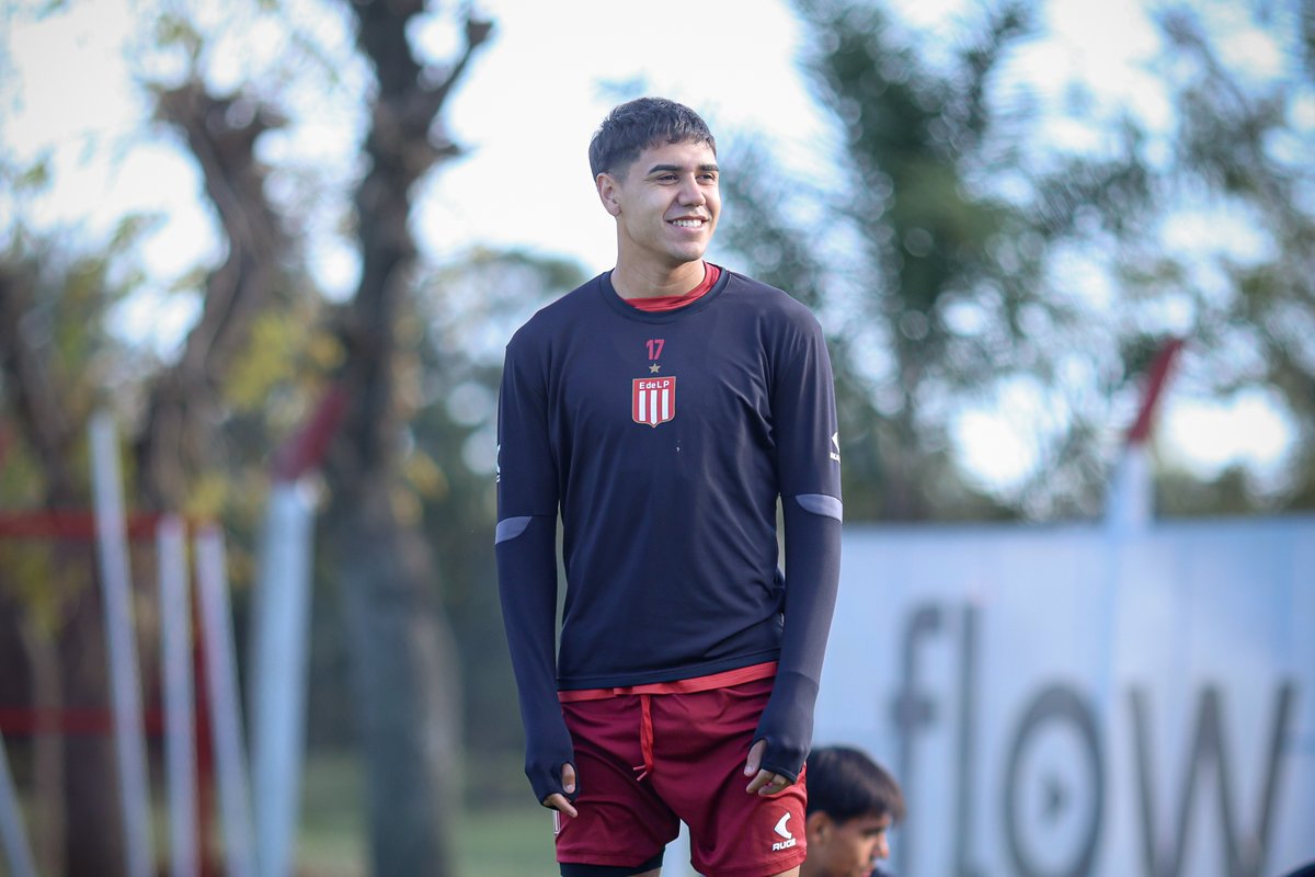 #EDLP #ELP Tobio Burgos se fracturó y estará un par de meses fuera de las canchas: el pibe se perderá la final ante Vélez, el inicio del torneo y los partidos de Copa ante Cerro Porteño.

infocielo.com/deportes/12808…