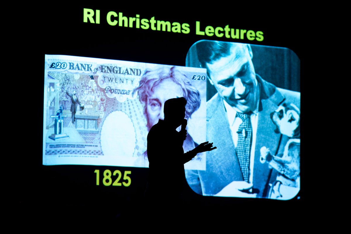 SaifulChemistry's tweet image. Enjoyed giving a short talk using 3D glasses at the recent @Humanists_UK event of science &amp;amp; comedy at the @GleeClubCardiff #3DspecsChem.

Squeezed in mention of my lemon battery world record &amp;amp; @Ri_Science #XmasLectures.

Fantastic line-up: @DrJeniMillard @robinjaymorgan.
