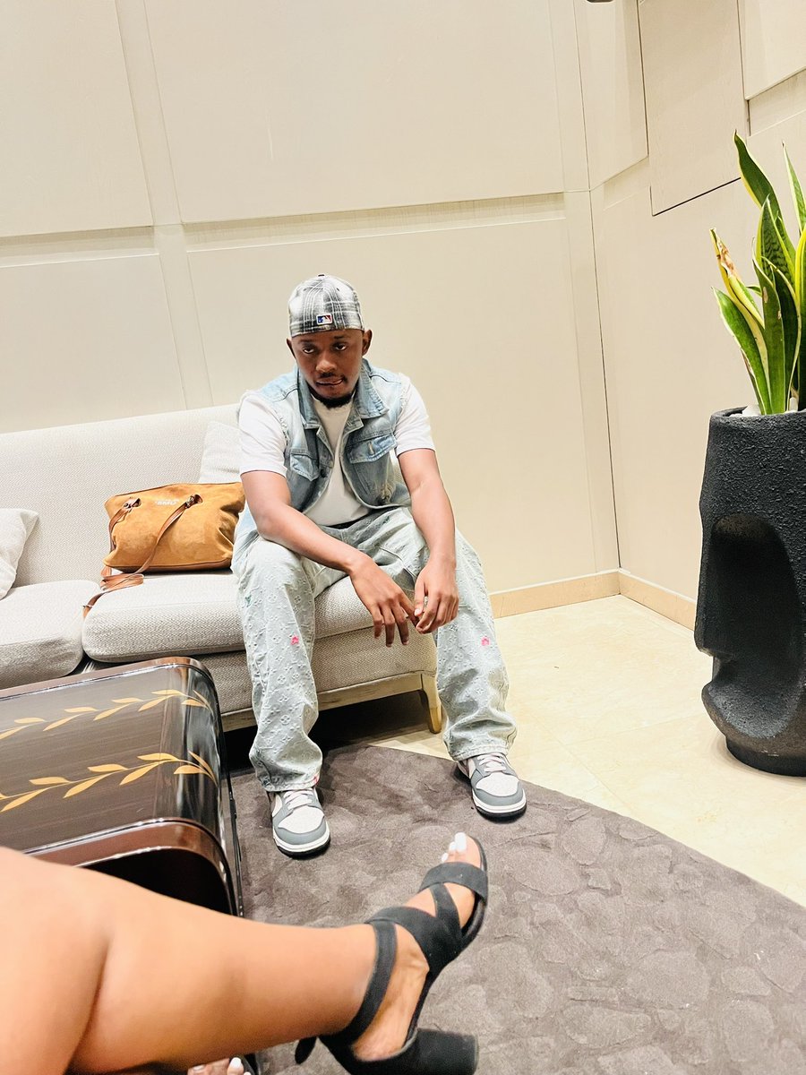 Andrewhandles's tweet image. #TemporaryPost 😂