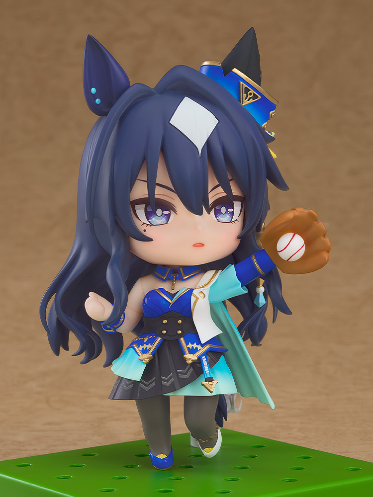 “I'm Verxina. I refuse to give up until I conquer everything, and become the queen.”

From the game "Umamusume: Pretty Derby" comes a Nendoroid of the Umamusume who is determined to be crowned the queen. Introducing the eldest of the three sisters, Verxina!

Don’t miss your
