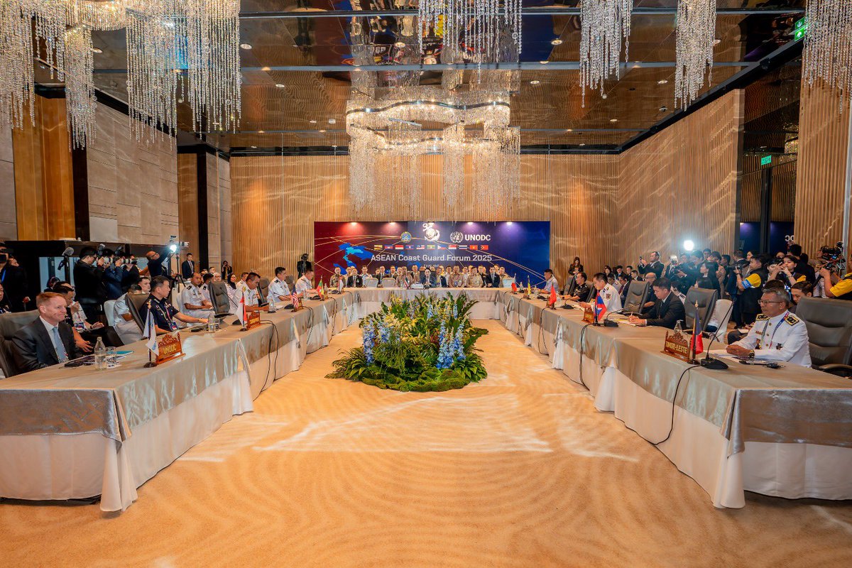 UNODC_BMB's tweet photo. @UNODC_MCP supported the 4th ASEAN Coast Guard Forum in Pattaya, opened by PM Paetongtarn @ingshin, Director of @Thai_mecc. ASEAN states continue to build mechanisms for trust-based maritime cooperation and coordination. #ACF2025 https://t.co/s0PwIf2gMs