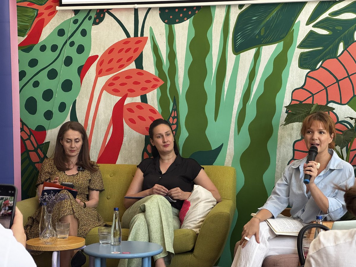 CentarOnline's tweet image. Danas sa @KOMSmladi o “Testu uticaja na mlade” (Youth test), zaključcima sa konsultacija sa mladima i kako Test oblikuje ravnopravnost i mlade 🗣️

🔍 Youth Test je alat za procenu kako nove politike utiču na mlade – sada i u budućnosti.

#KOMS #Mladi #YouthTest