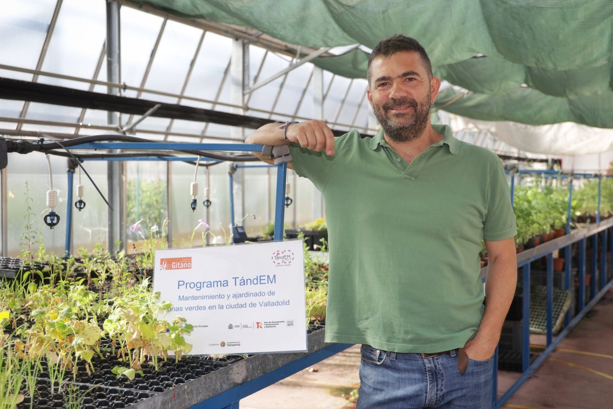 gitanos_org_CYL's tweet photo. 🌿El #ProgramaTanDEM de Mantenimiento y Ajardinado de Zonas Verdes #Valladolid es protagonista de este reportaje de @nortecastilla gracias😊
📲No tenemos Instagram, pero puedes verlo aquí👉 https://t.co/0Qwa9I5uHP
#PlandeRecuperacion
@P_Recuperacion @empleo_SEPE @AyuntamientoVLL https://t.co/nHy6C6sJ6C