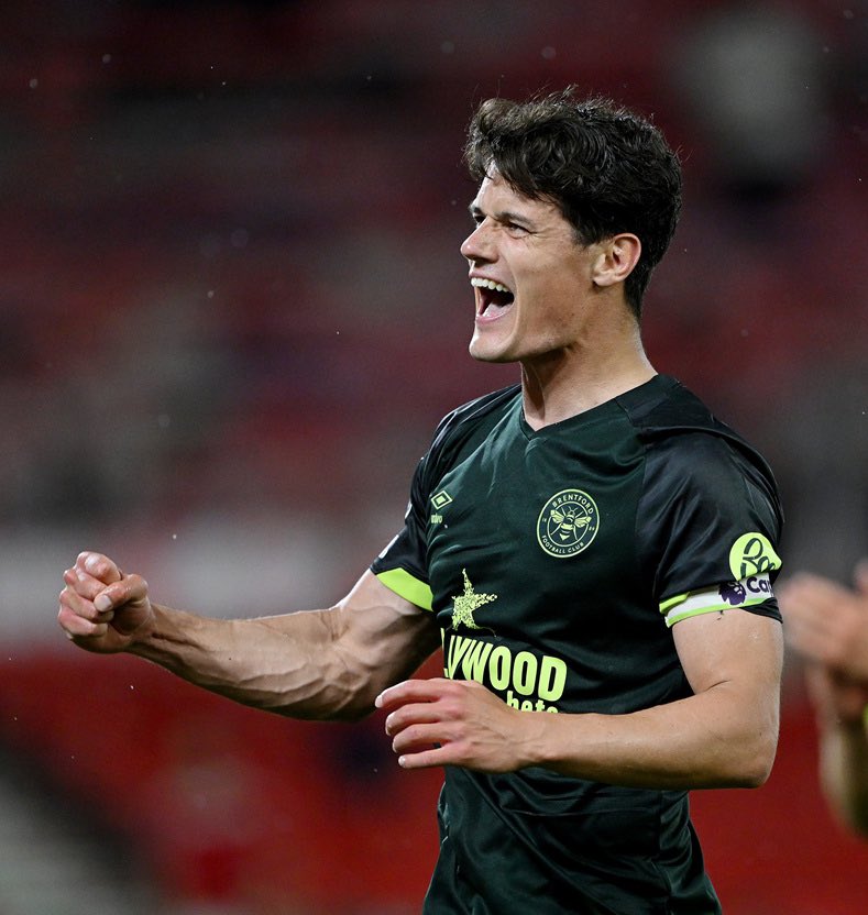 afcstuff's tweet photo. 🚨 Arsenal have had a bid worth more than €10m for Christian Norgaard REJECTED by Brentford, however, discussions continue between both clubs. Norgaard wants to join Arsenal. [@Santi_J_FM] https://t.co/VitimdtJVB