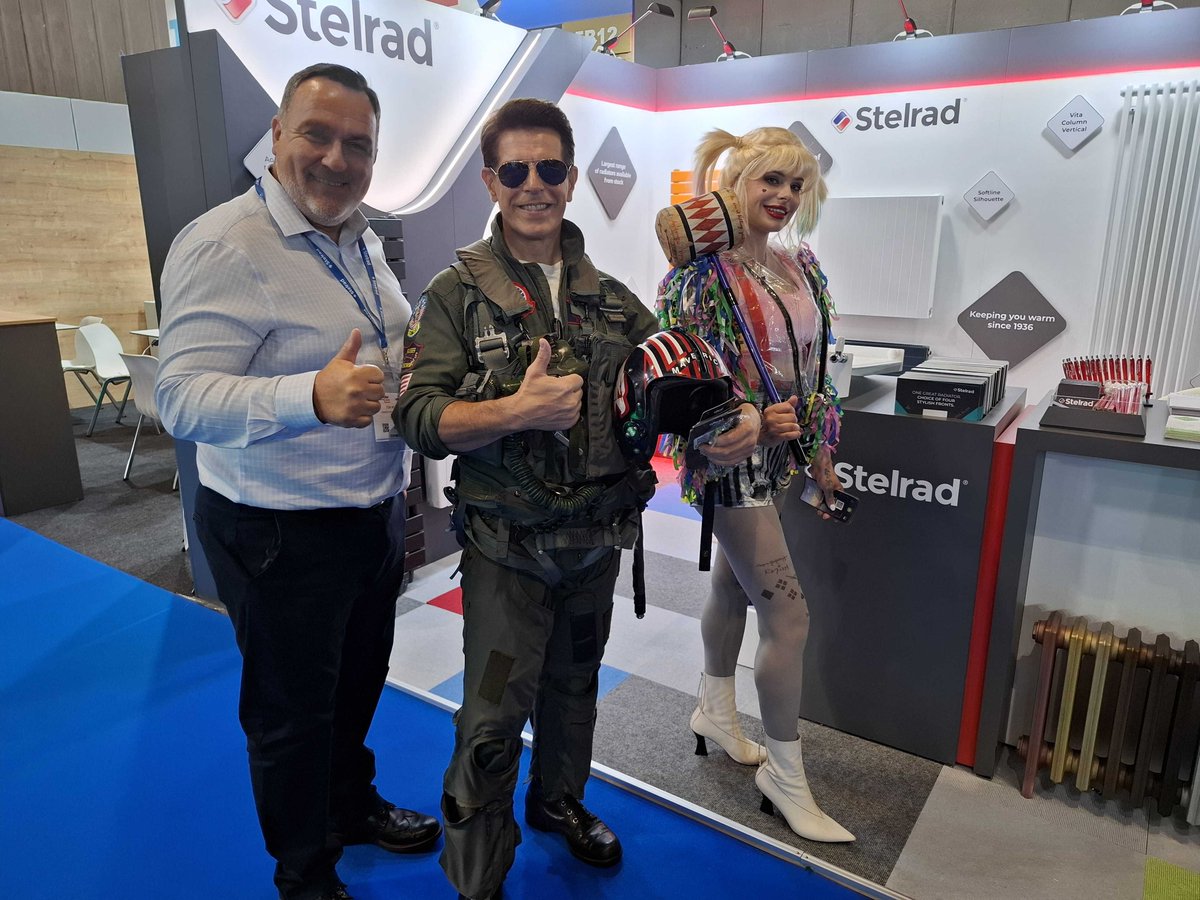 Always nice to see the celebs interested in efficient home heating! 

Both Tom Cruise and Harley Quinn dropped by this morning 👋

#InstallerSHOW #heating #stelrad #maverick #harleyquinn