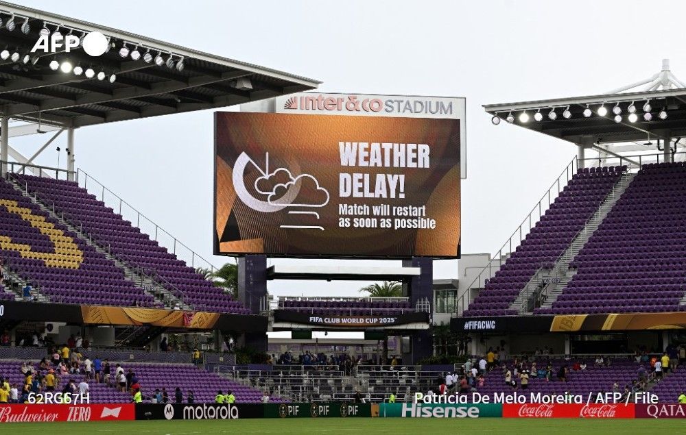 The Club World Cup match between Ulsan HD and Mamelodi Sundowns in Orlando, was interrupted because of severe weather on June 17, 2025.