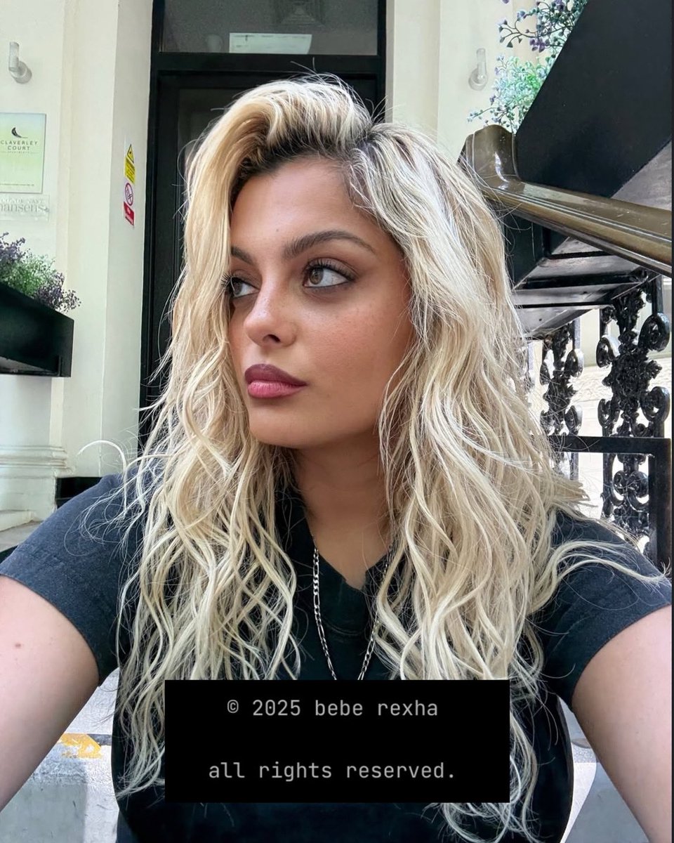 Bebe Rexha Stan tweet media