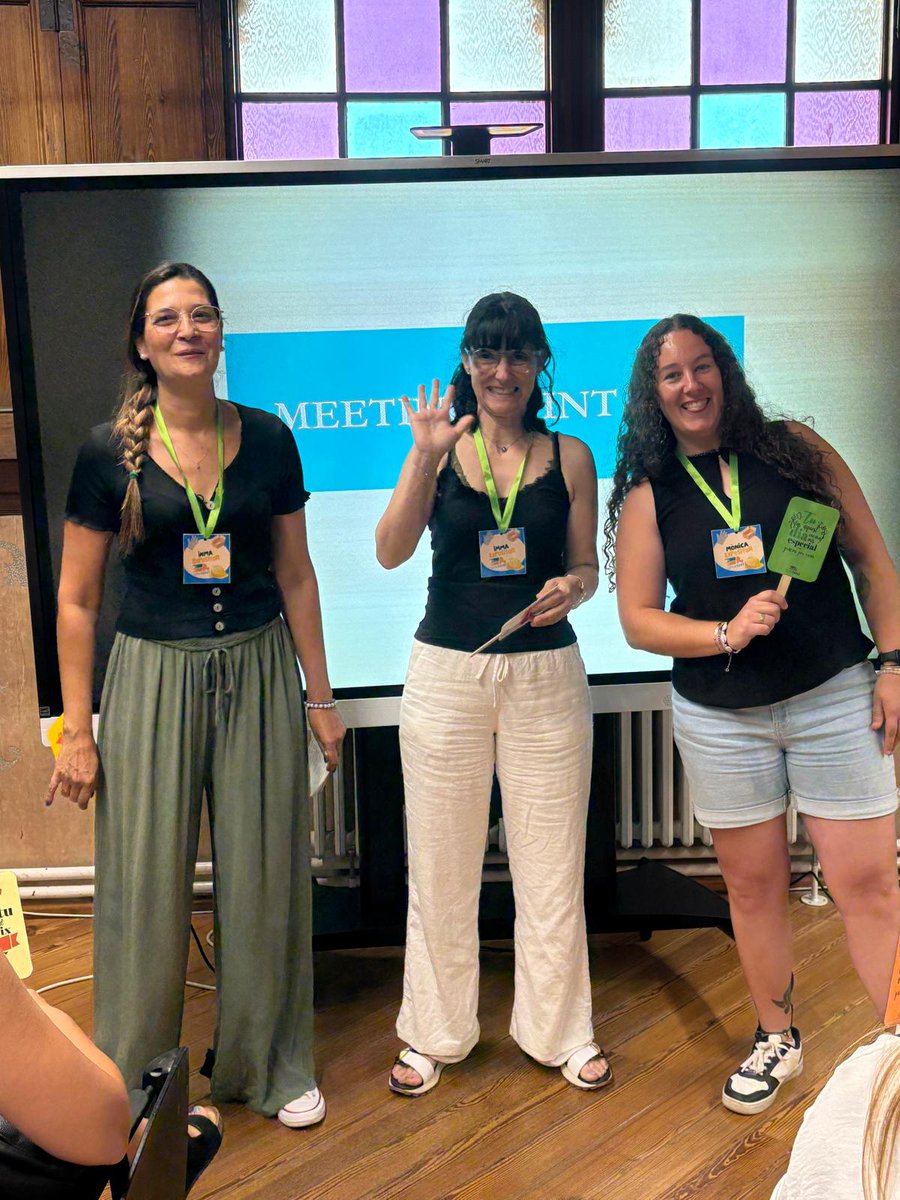 FundacioInform's tweet photo. 📍 Meeting Point d'empreses simulades a la Granja Soldevila de Santa Perpètua de Mogoda:

💼 Reforcem vincles entre empreses
💬 Compartim experiències
🚀 Construïm futur laboral junts

#josocsefed #fundacioinform #ocupacio #formacio #formacioprofessional #empresasimulada https://t.co/qznnHrYE9F