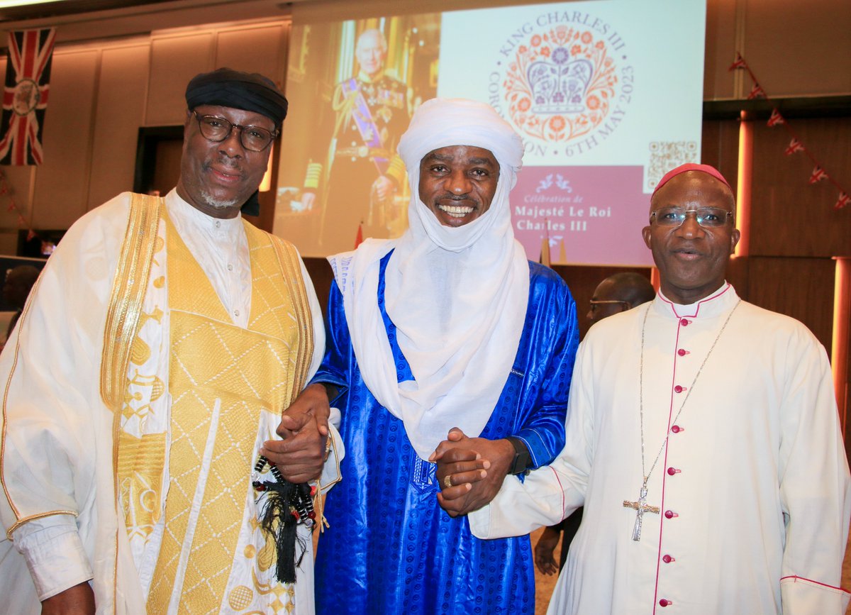Encore fièrs d'avoir vivement célébré la semaine dernière la fête du 77e anniversaire du Roi Charles III avec nos partenaires et amis au Niger 🇬🇧🇳🇪

L’énergie, les connexions, la camaraderie – inoubliables ! #KBP2025 #GoFarGoTogether
